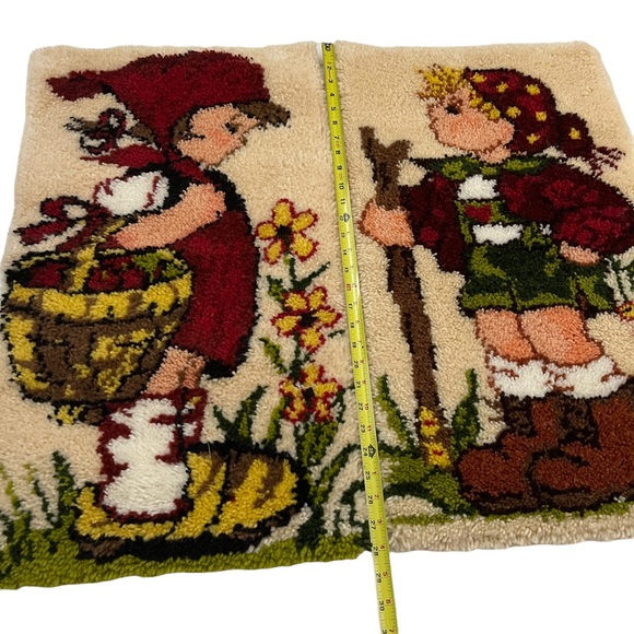 Latch Hook Rug Hummel Peasant Girl & Boy Wall Hanging 1980 Joseph Mueller - Picture 7 of 11